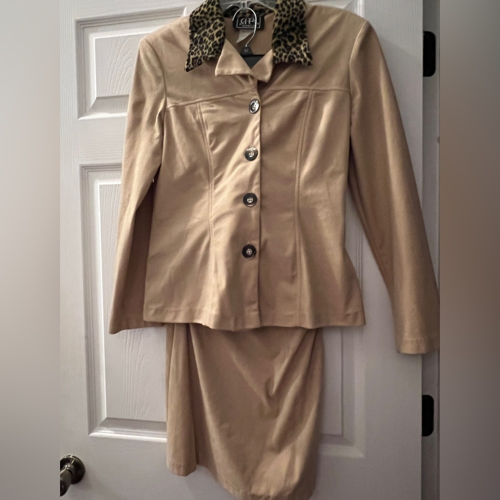 City Triangle skirt suit